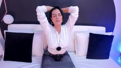    online show from April 29, 1:59 pm
