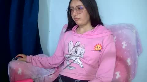 Ada naugthy28 online show from November 27, 10:12 pm