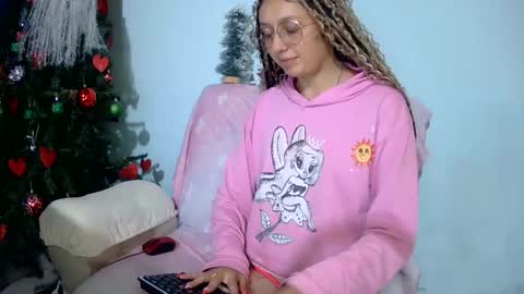 Ada naugthy28 online show from December 21, 12:51 am