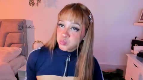 Ada Ferreiraa online show from March 22, 5:55 am