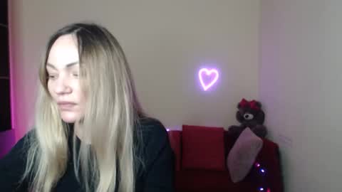 Adalina online show from February 7, 6:33 pm