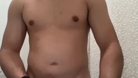 adam324_ online show from December 22, 3:53 pm