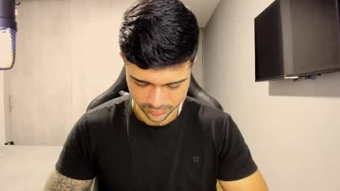 adam clarke online show from February 15, 2:04 am