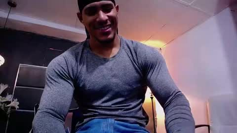 adam_fit19cm online show from February 3, 2:00 pm