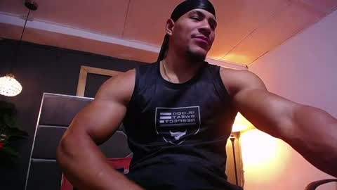 adam_fit19cm online show from April 24, 2:08 pm