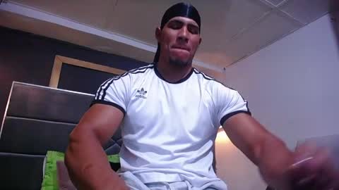 adam_fit19cm online show from May 29, 1:36 am