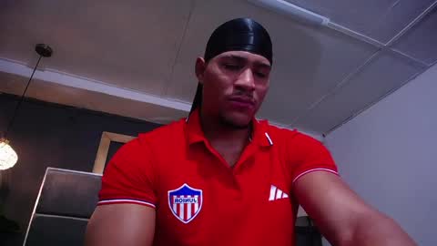 adam_fit19cm online show from June 3, 2:08 pm