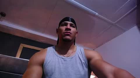adam_fit19cm online show from June 14, 2:08 pm