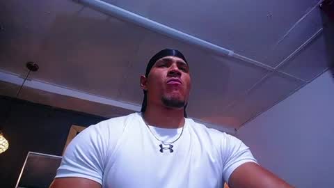 adam_fit19cm online show from July 10, 1:54 am