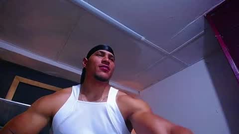 adam_fit19cm online show from July 10, 2:08 pm
