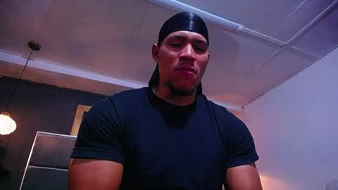 adam_fit19cm online show from July 11, 1:36 pm