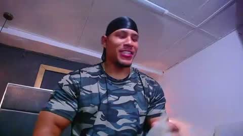 adam_fit19cm online show from July 13, 1:36 pm