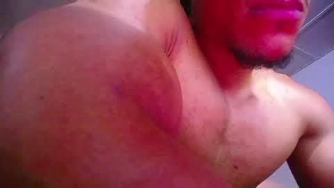 adam_fit19cm online show from July 28, 6:20 pm