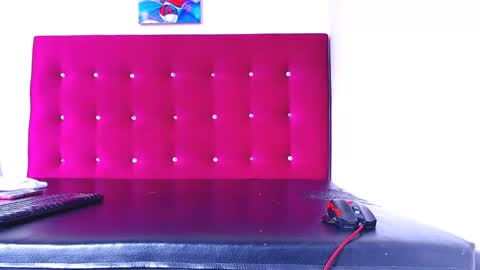 adam hot11 online show from December 6, 6:39 pm