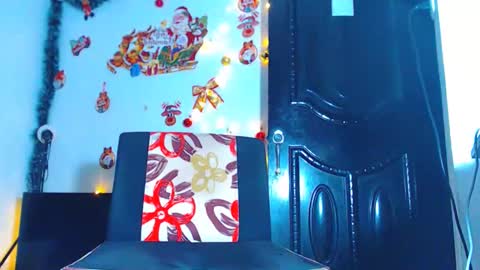 adam hot11 online show from December 11, 1:15 am