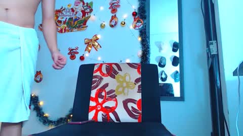 adam hot11 online show from December 18, 1:26 am