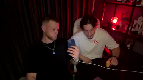 Snapshot of adam_ice chatting on February 23, 6:38 pm Arthur and Adam online show from February 23, 6:38 pm