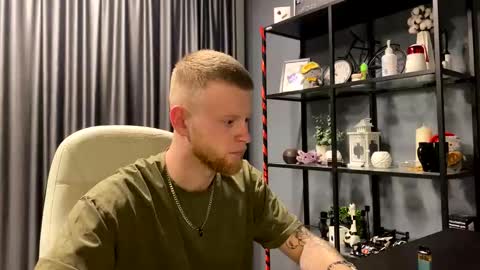 Snapshot of adam_ice chatting on March 22, 6:55 pm Arthur and Adam online show from March 22, 6:55 pm