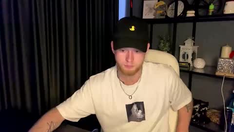 Snapshot of adam_ice chatting on March 26, 5:46 am Arthur and Adam online show from March 26, 5:46 am