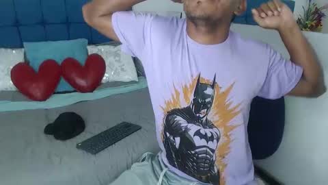 adam_morgan2 online show from November 19, 3:28 am