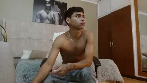 adam_piarse online show from September 29, 2:00 pm