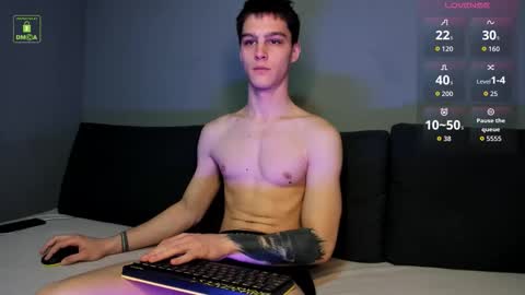 Snapshot of adam_porrter chatting on March 21, 12:21 pm Adam online show from March 21, 12:21 pm