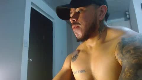 adam shilder7 online show from May 10, 5:56 am