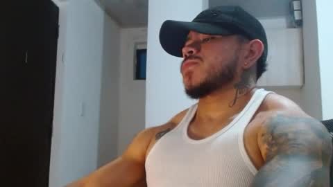 adam shilder7 online show from May 15, 9:44 pm