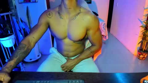 Adam Valencia online show from November 7, 4:56 am