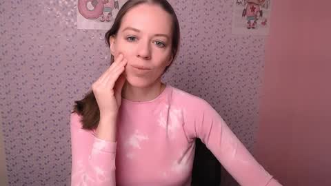 adamais_ online show from December 2, 7:25 am