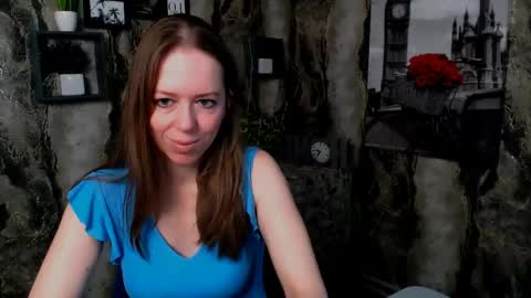 adamais_ online show from May 2, 5:01 am