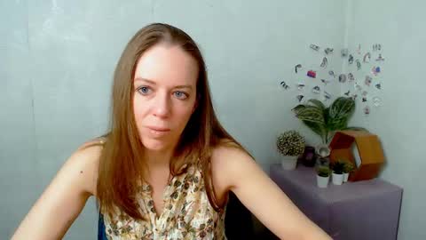 adamais_ online show from May 3, 9:26 am
