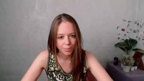 adamais_ online show from June 5, 6:52 am