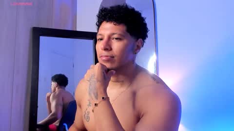 adambrocs1 online show from February 6, 1:47 pm