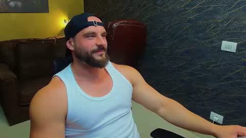 Snapshot of adamjameson chatting on June 18, 9:14 am AdamJameson online show from June 18, 9:14 am