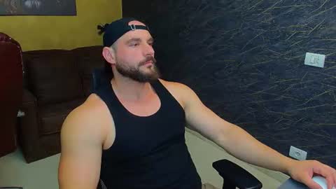 Snapshot of adamjameson chatting on June 19, 5:12 am AdamJameson online show from June 19, 5:12 am