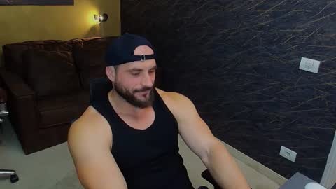 Snapshot of adamjameson chatting on June 23, 5:16 am AdamJameson online show from June 23, 5:16 am