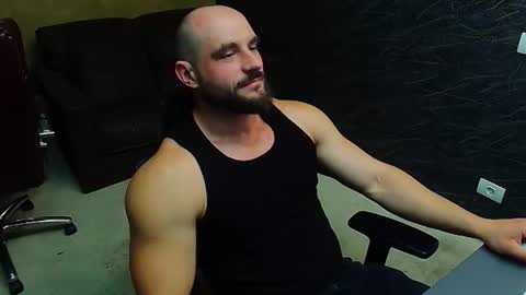 Snapshot of adamjameson chatting on June 27, 5:34 am AdamJameson online show from June 27, 5:34 am