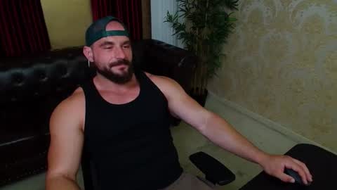 Snapshot of adamjameson chatting on July 17, 5:14 am AdamJameson online show from July 17, 5:14 am