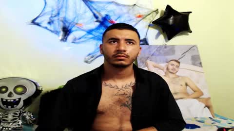 Snapshot of adamparker_ chatting on October 24, 3:03 am adamparker_ online show from October 24, 3:03 am