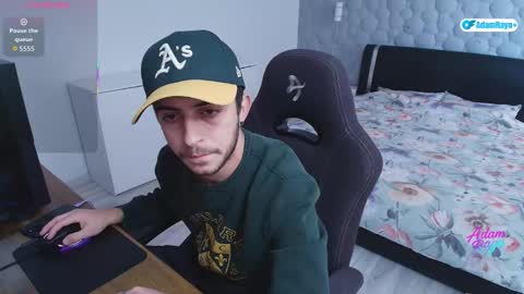 Snapshot of adamrayn chatting on November 14, 8:13 am Adam Rayn online show from November 14, 8:13 am