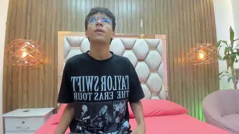 Adams Bobby online show from January 17, 11:26 am