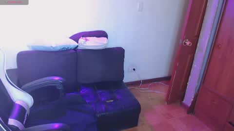 adams_mel online show from June 11, 3:10 pm