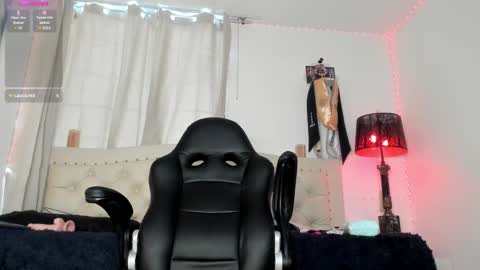 Adams online show from December 12, 3:48 pm