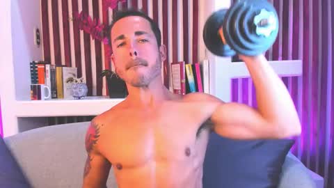 Snapshot of adams_sanz chatting on February 18, 7:21 pm Im Adams Sanz online show from February 18, 7:21 pm