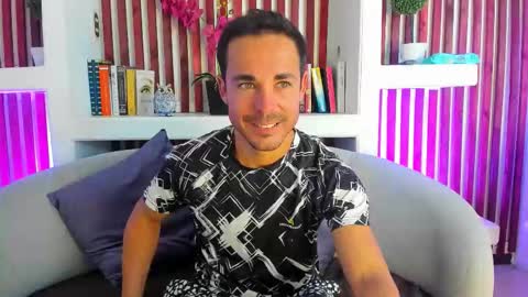 Snapshot of adams_sanz chatting on February 26, 7:24 pm Im Adams Sanz online show from February 26, 7:24 pm