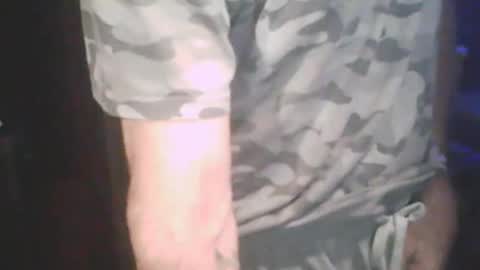 Snapshot of adamsny chatting on November 17, 11:05 am adamsny online show from November 17, 11:05 am