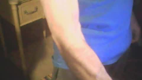 Snapshot of adamsny chatting on April 23, 4:46 am adamsny online show from April 23, 4:46 am