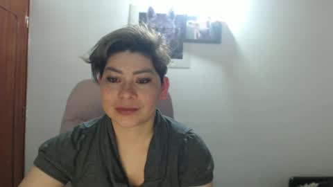Snapshot of adan_romanoff chatting on September 17, 9:00 am adan_romanoff online show from September 17, 9:00 am