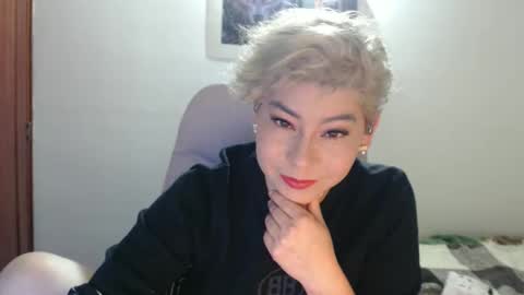 adan_romanoff online show from November 4, 6:01 am